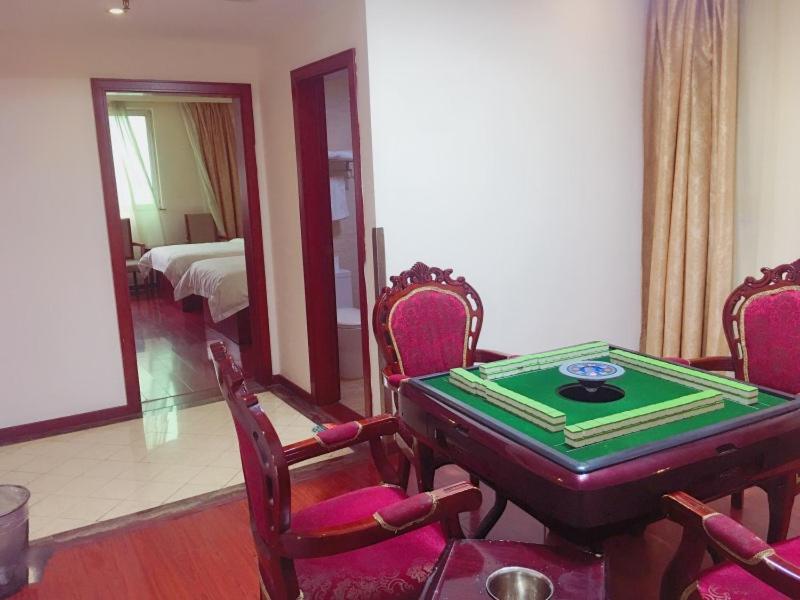 Greentree Inn Shanghai Pudong Airport Wild Animal Park Express Hotel Nanhui Exterior photo